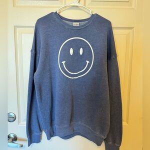 Blue smiley face crew neck size large